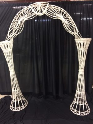 Arch, wicker, available in ivory or white
